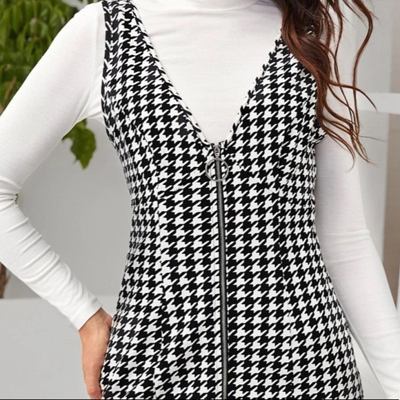 NWOT Houndstooth overall bodycon dress - Picture 2 of 5